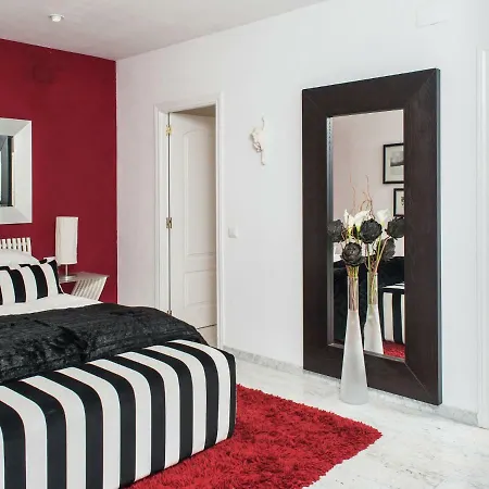 Spacious In With Private Pool فيلة